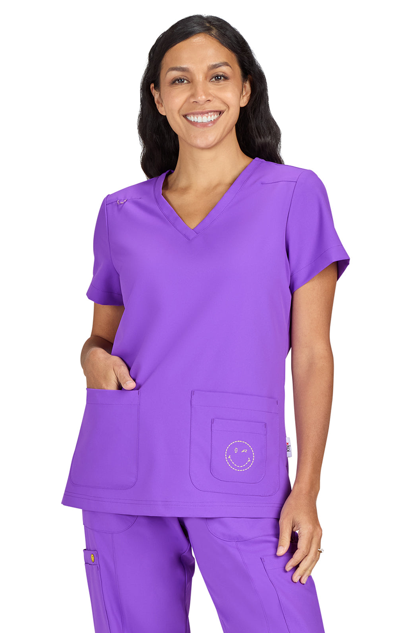 koi™ Smiley World Blissful 3 Pocket Top