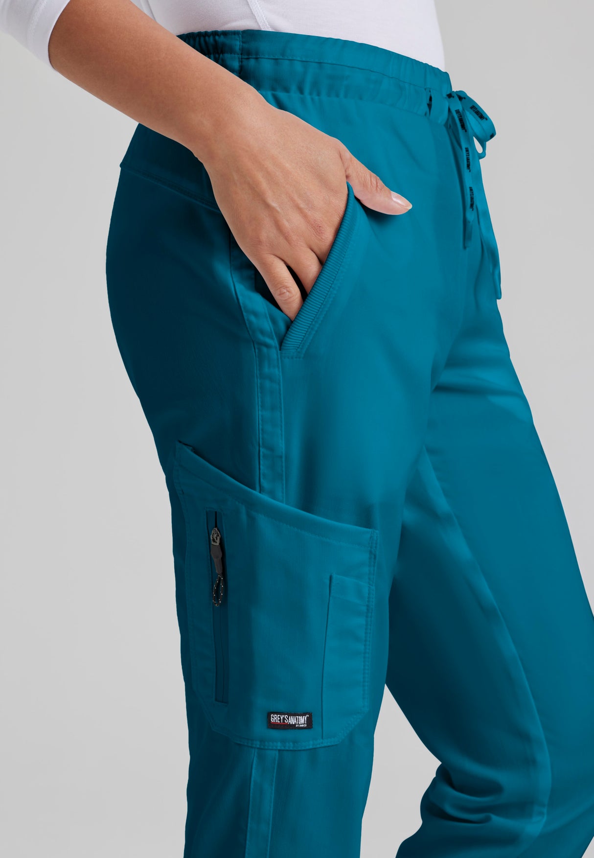 Grey's Anatomy™ Women's Kira 5-Pocket Mid-Rise Jogger Scrub Pant