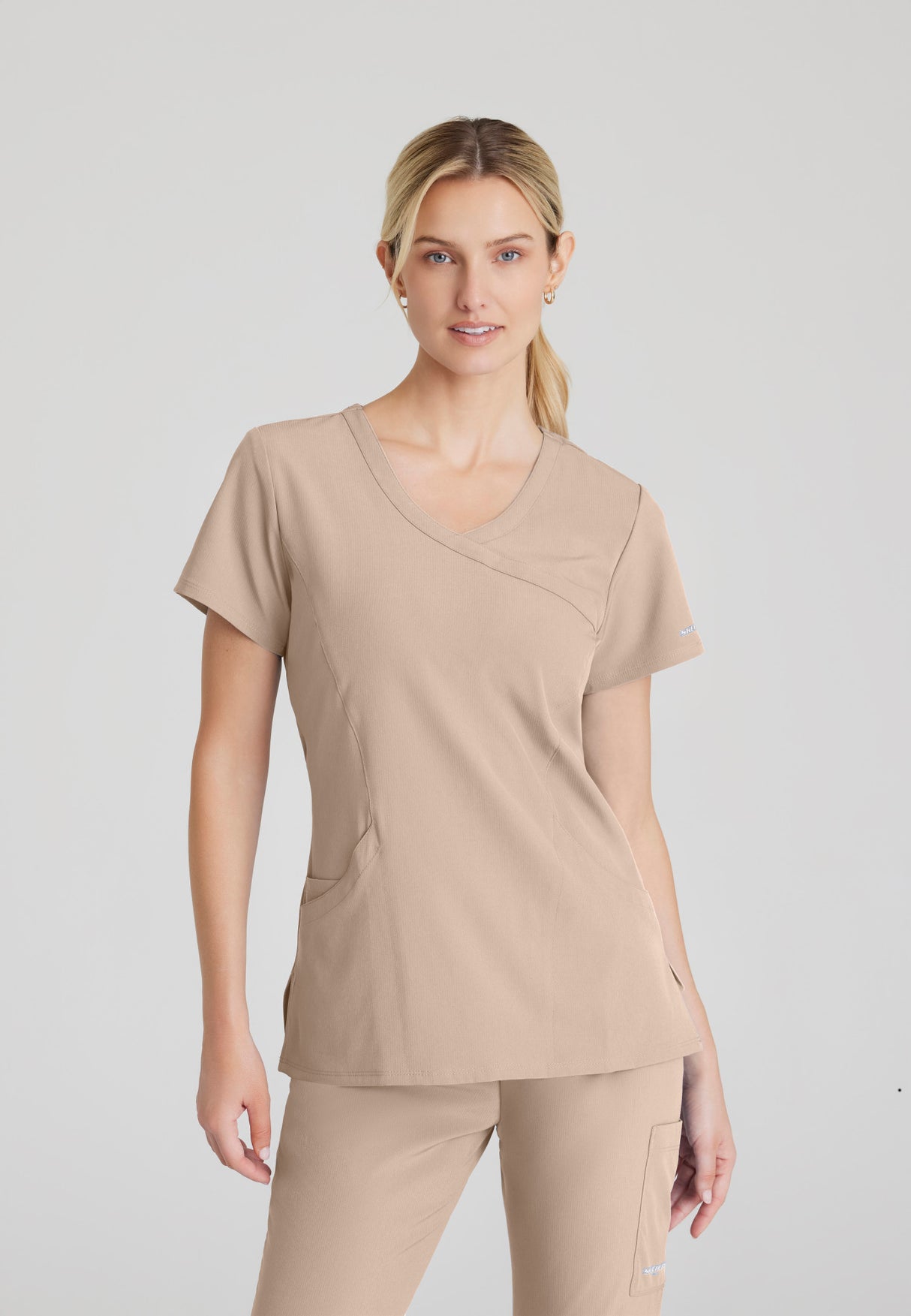 Skechers™ Women's Reliance 3-Pocket Crossover V-Neck Scrub Top