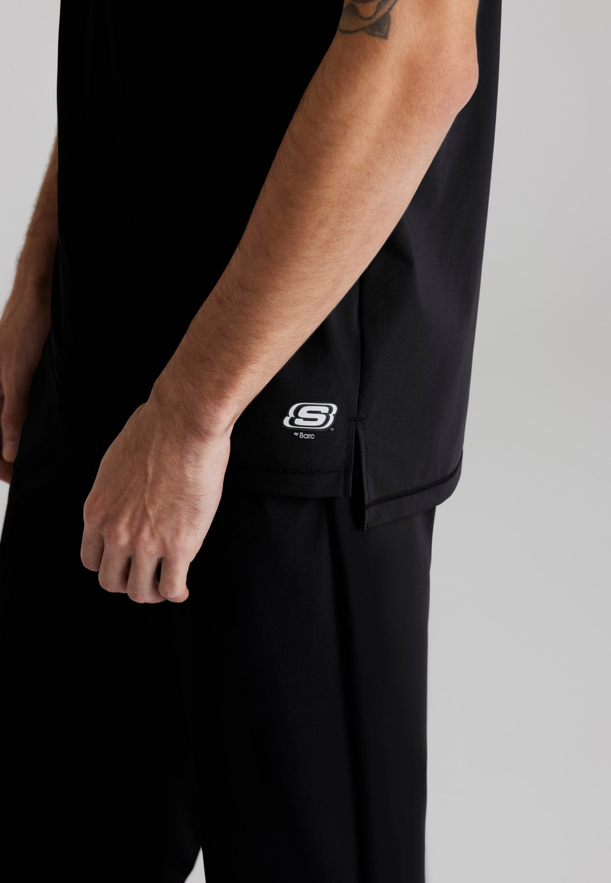 Skechers™ by Barco Slip-ins Men's 1-Pocket Flex Knit Top