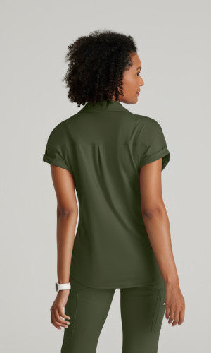 Barco One Performance Knit Women's Engage Knit 2-Pocket Zip-Neck Dolman Top