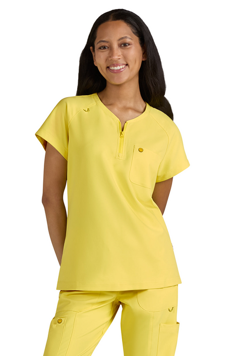 koi™ Smiley World Ecstatic Pocket Top