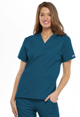 Cherokee Workwear Originals Women's 3-Pocket V-Neck Top