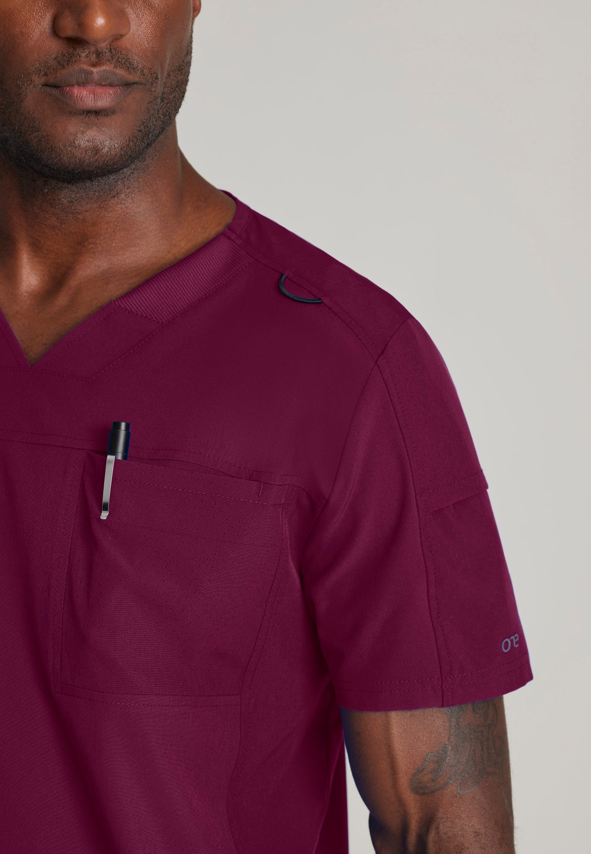 Barco One Men's Velocity 2-Pocket V-Neck Top