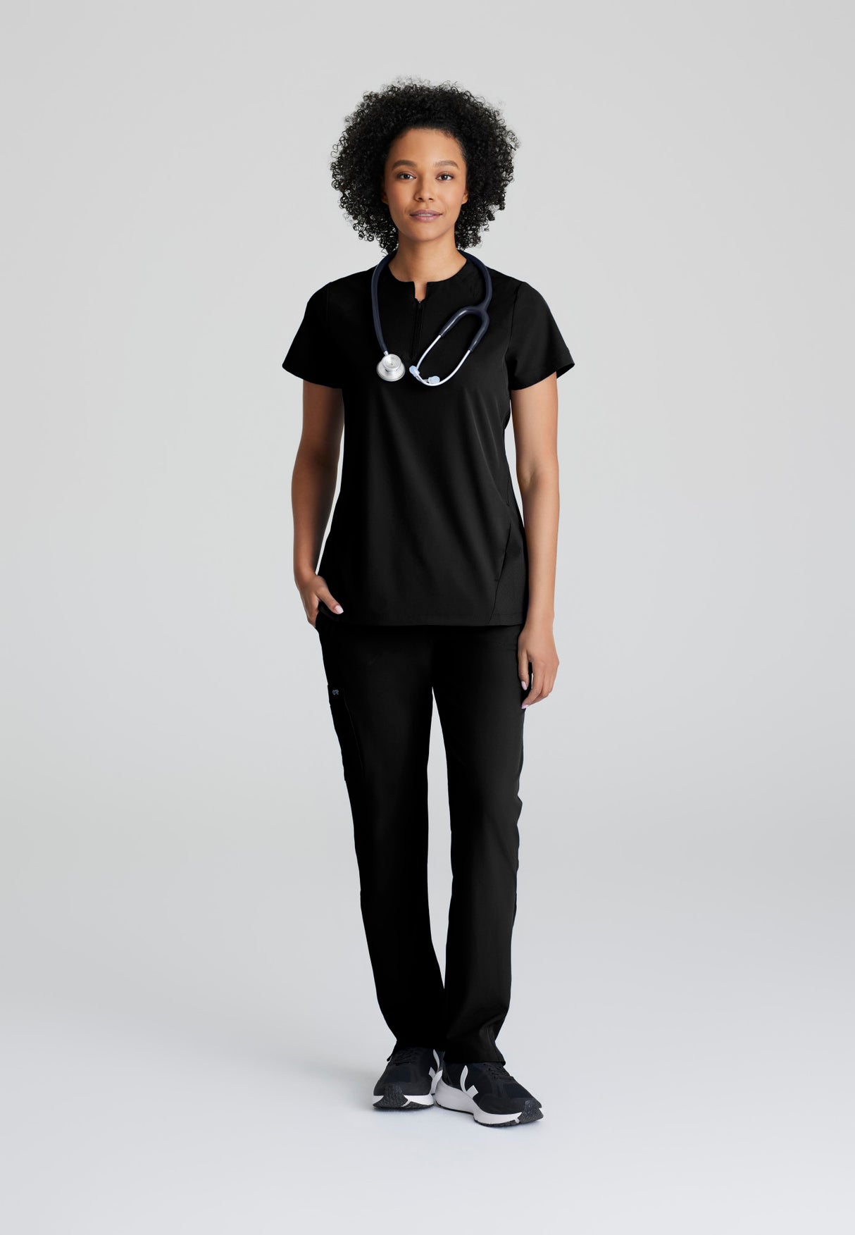 Barco One Women's Flux 2-Pocket Banded Zip Collar Top