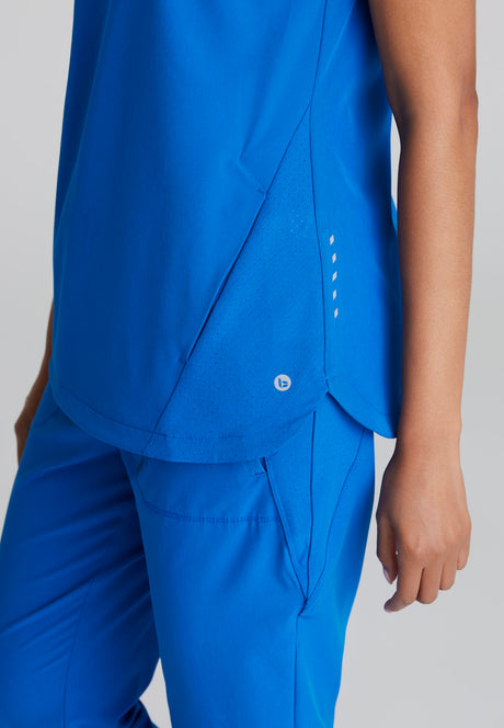 Barco One Women's Flux 2-Pocket Banded Zip Collar Top