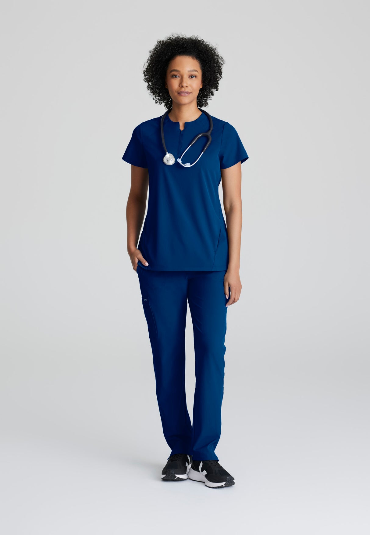 Barco One Women's Flux 2-Pocket Banded Zip Collar Top