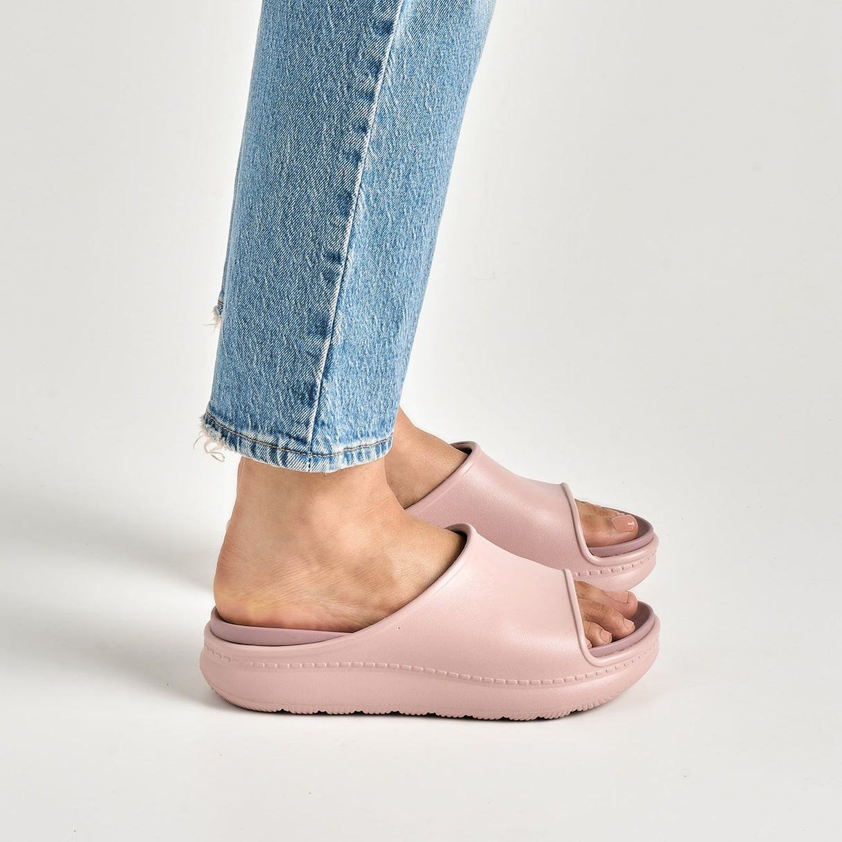 Dansko Devyn Slide
