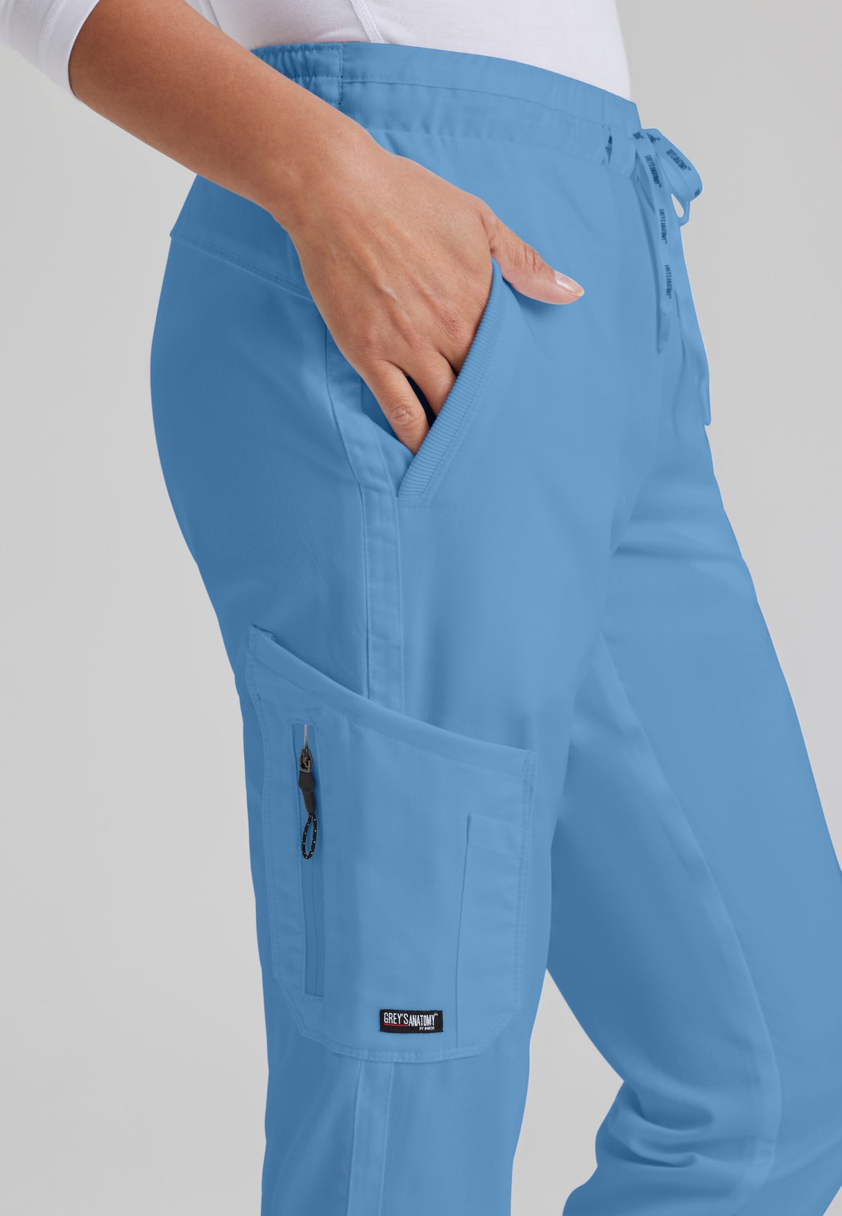Grey's Anatomy™ Women's Kira 5-Pocket Mid-Rise Jogger Scrub Pant