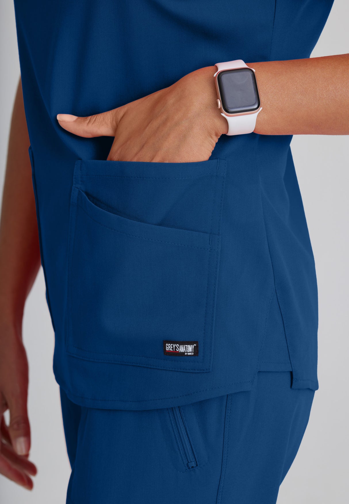 Grey's Anatomy™ Spandex Stretch Women's Emma 4-Pocket V-Neck Scrub Top