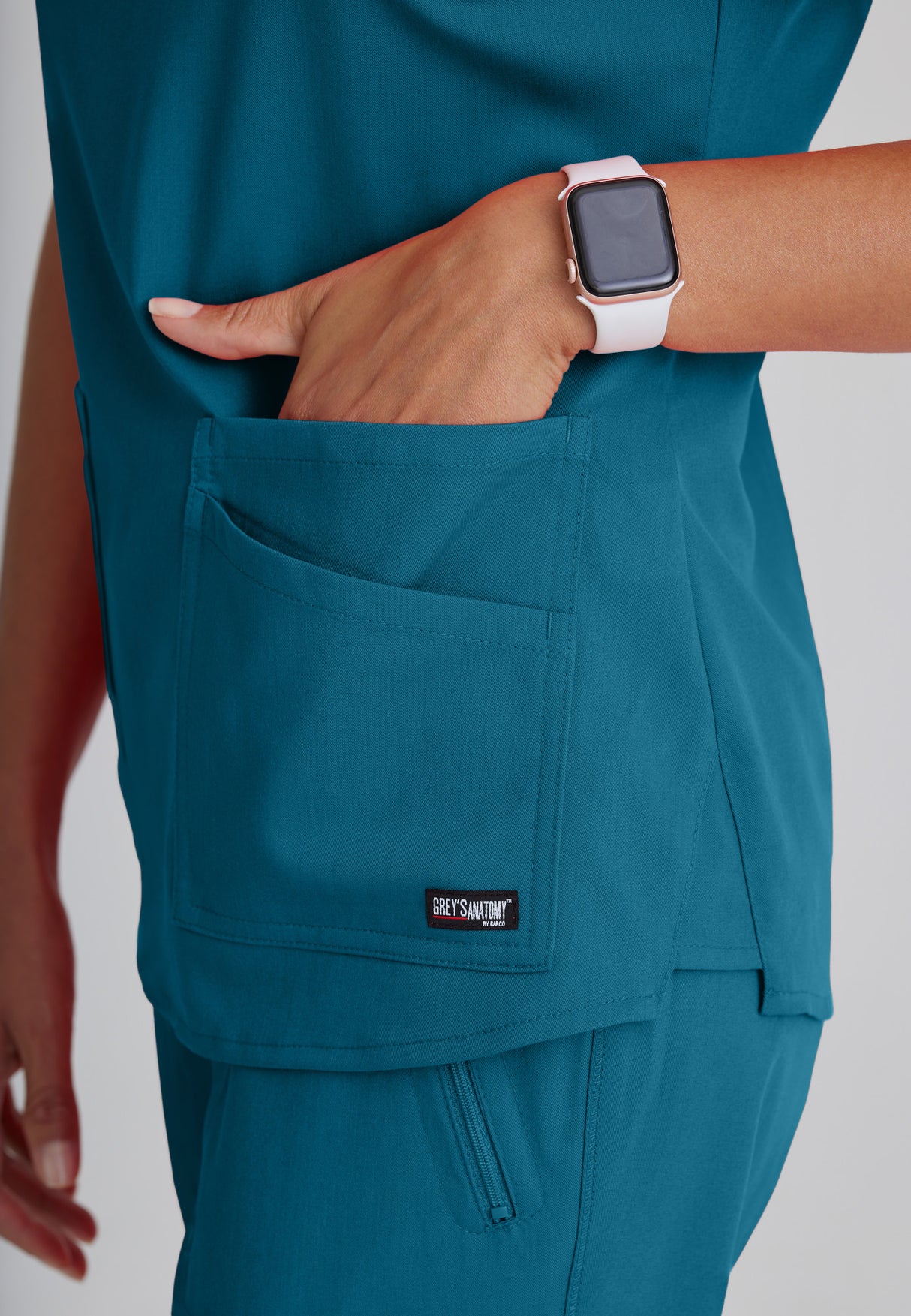 Grey's Anatomy™ Spandex Stretch Women's Emma 4-Pocket V-Neck Scrub Top