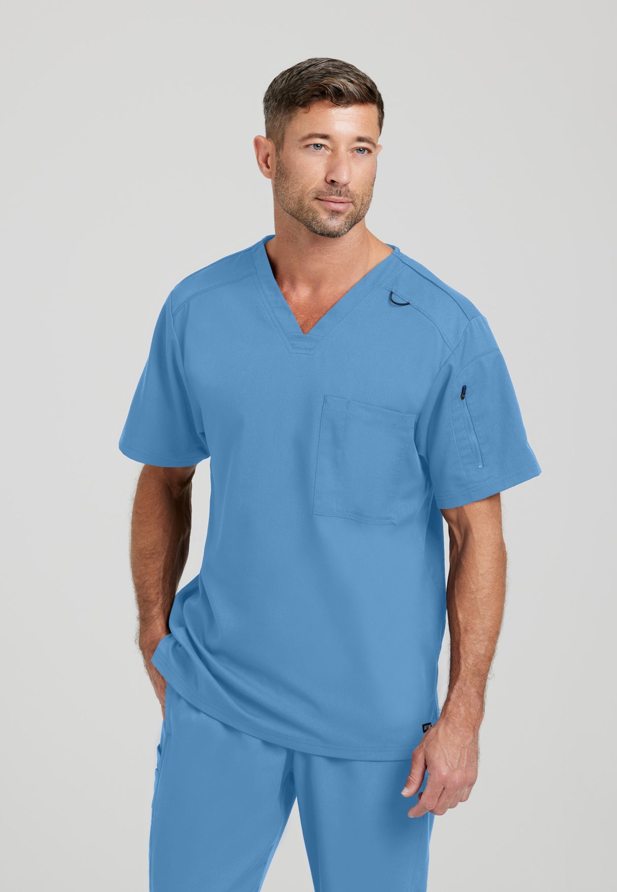 Grey's Anatomy™ Spandex Stretch Men's Murphy 2-Pocket V-Neck Scrub Top