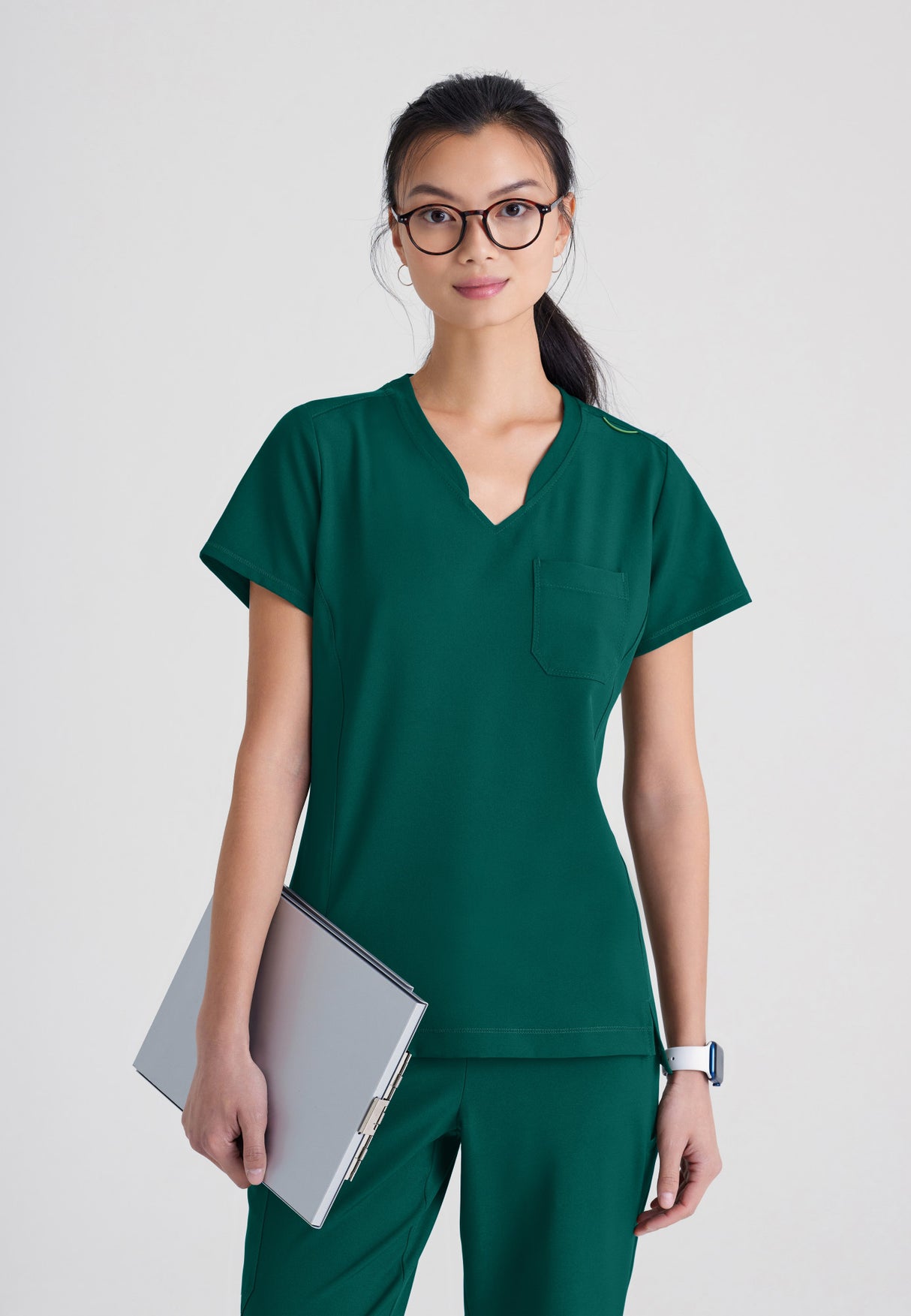 Grey's Anatomy™ Evolve Women's Sway 1-Pocket Banded V-Neck CiCLO® Scrub Top