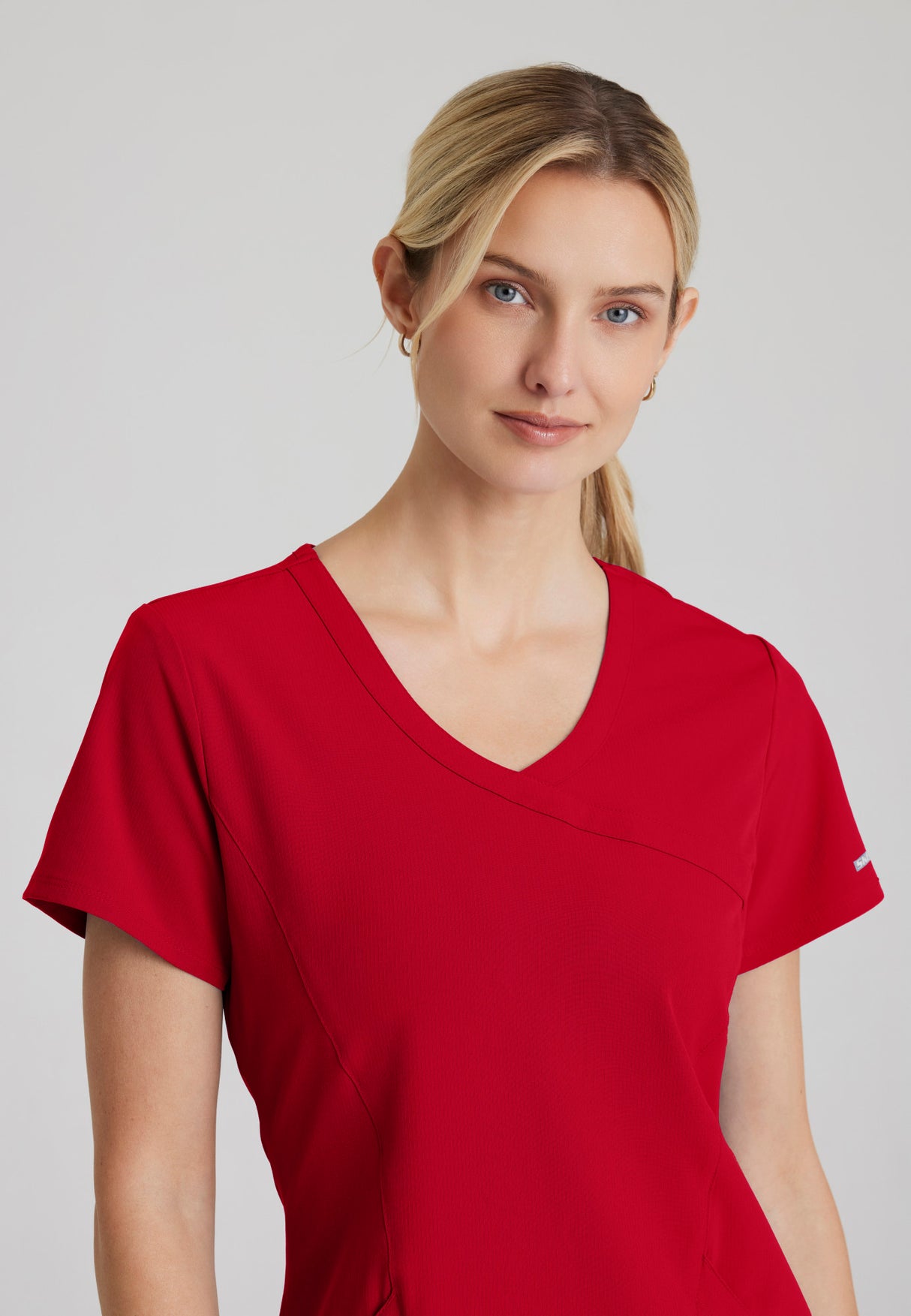 Skechers™ Women's Reliance 3-Pocket Crossover V-Neck Scrub Top