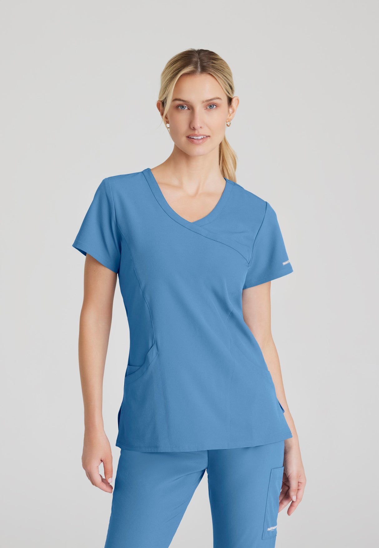 Skechers™ Women's Reliance 3-Pocket Crossover V-Neck Scrub Top