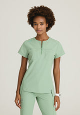 Skechers™ By Barco Ripstop Women's 2-Pocket Trek Tuck-In Top