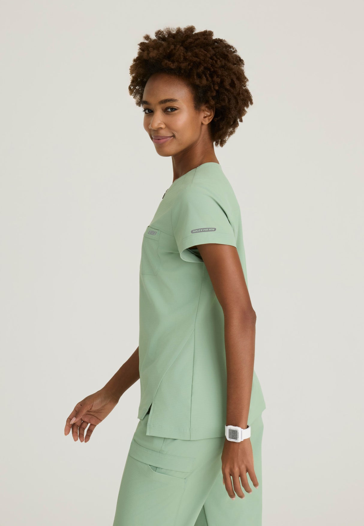 Skechers™ By Barco Ripstop Women's 2-Pocket Trek Tuck-In Top