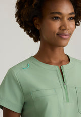 Skechers™ By Barco Ripstop Women's 2-Pocket Trek Tuck-In Top