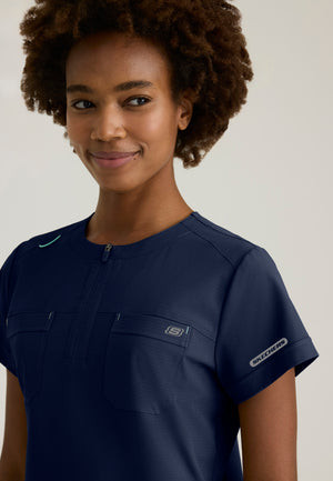 Skechers™ By Barco Ripstop Women's 2-Pocket Trek Tuck-In Top
