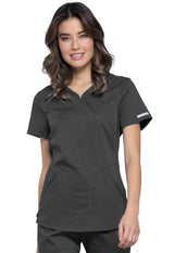 Cherokee Workwear Women's 2-Pocket V-Neck Top