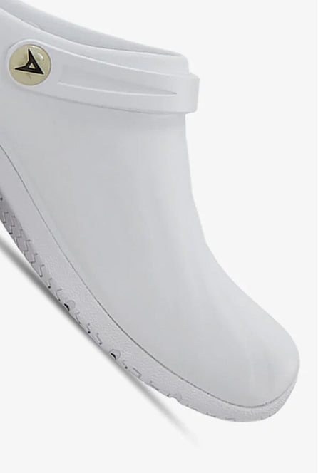 Anywear Zone Slip-Resistant Clog