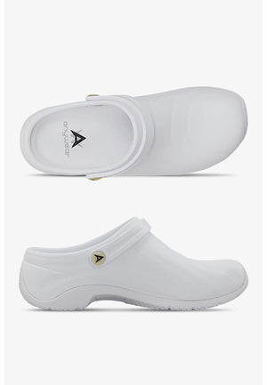 Anywear™ Zone Slip-Resistant Clog