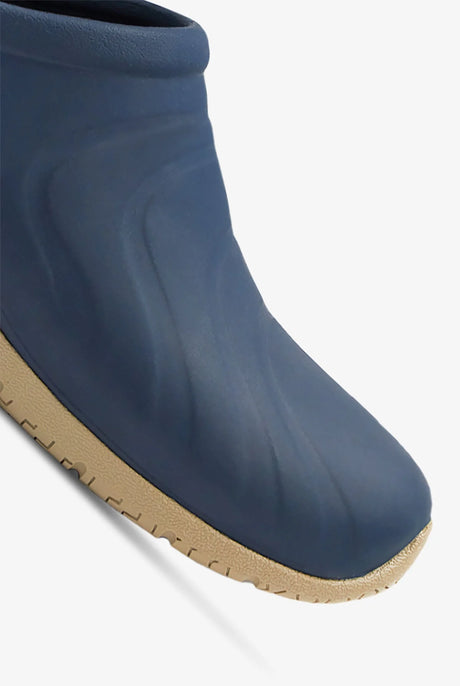 Anywear Zone Slip-Resistant Clog
