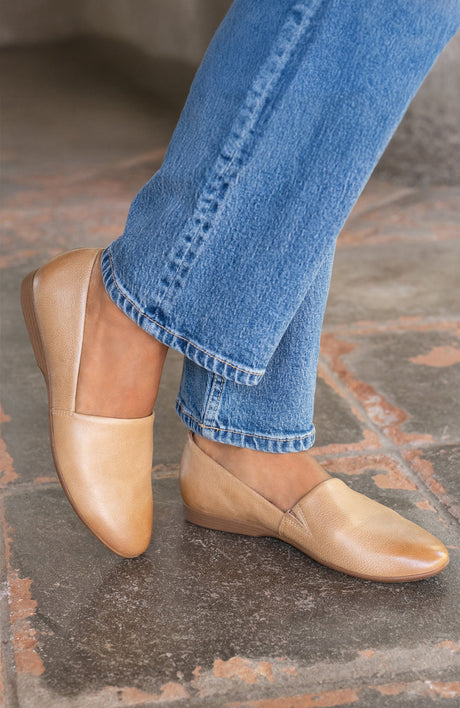 Dansko Women's Larisa Ballerina Flat